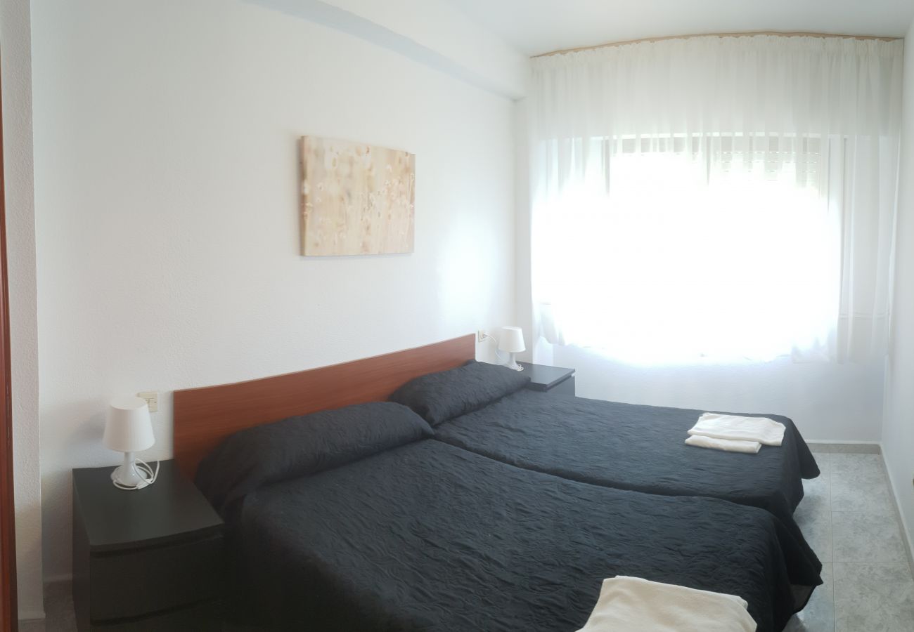 Apartamento en Benidorm - GEMELOS 12 2D1