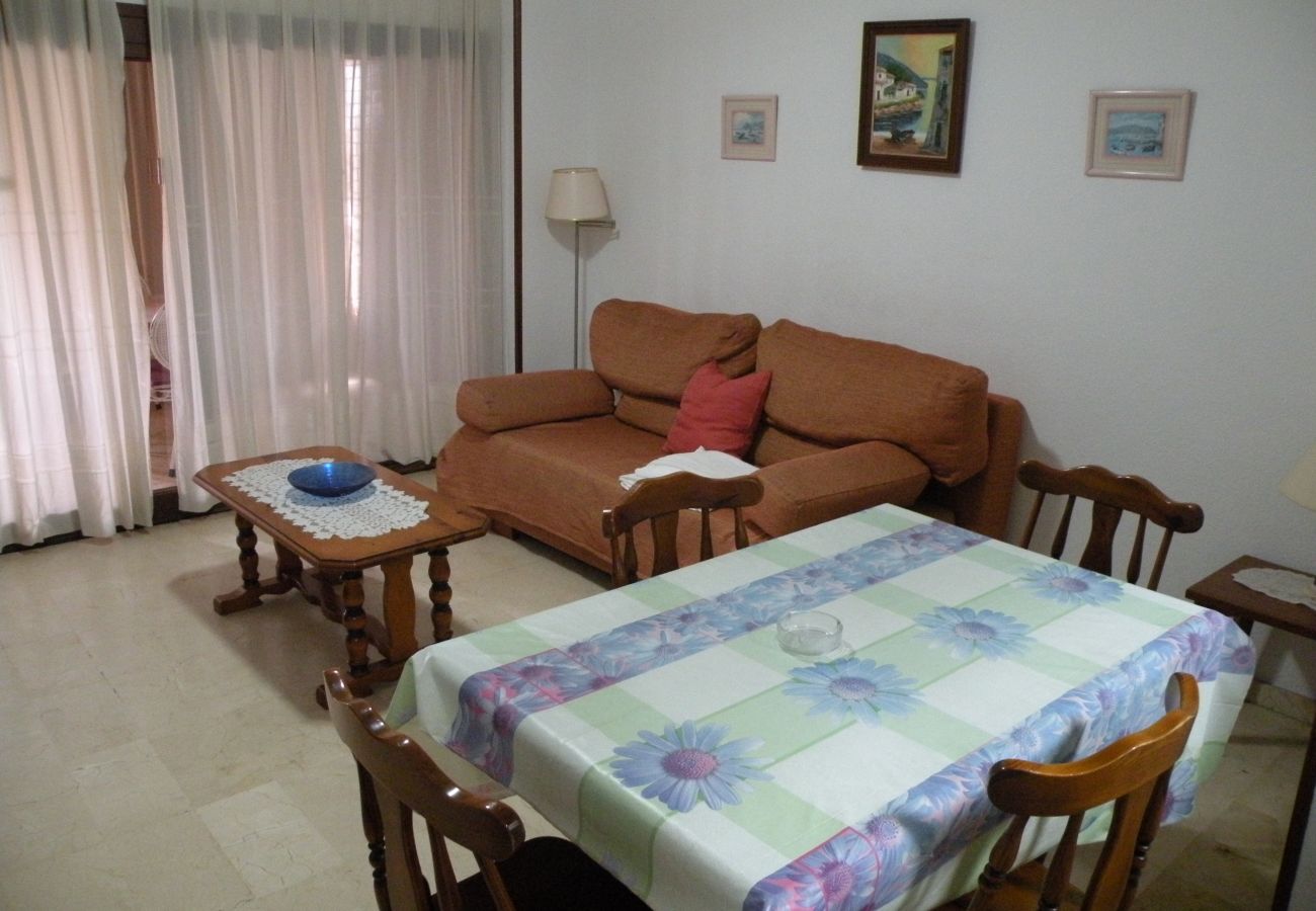 Apartamento en Benidorm - LOS PINOS 12B