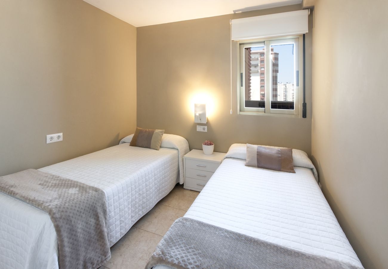 Apartamento en Playa de Gandía - 02. AG BERMUDAS 6H PREMIUM