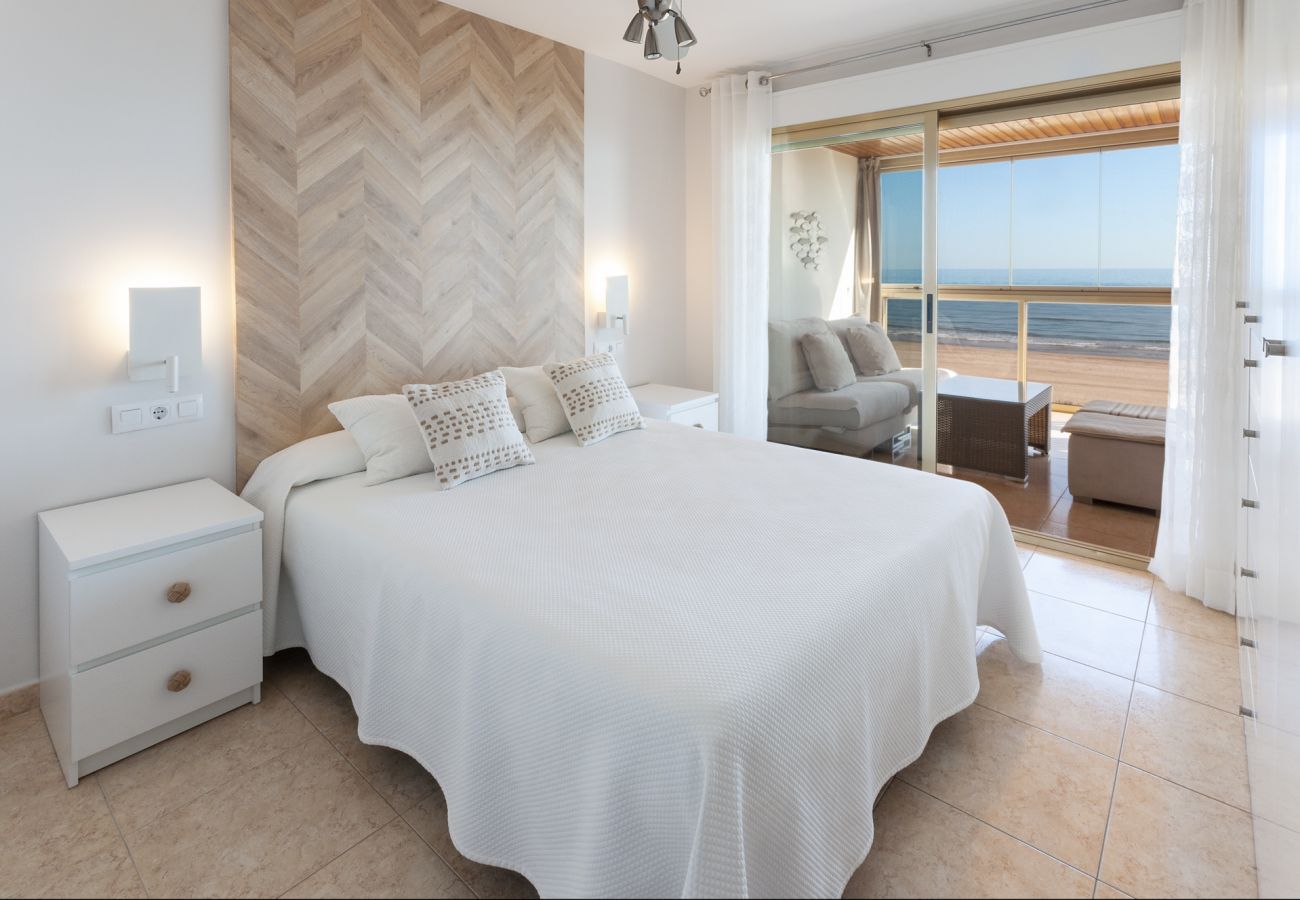 Apartamento en Playa de Gandía - 02. AG BERMUDAS 6H PREMIUM