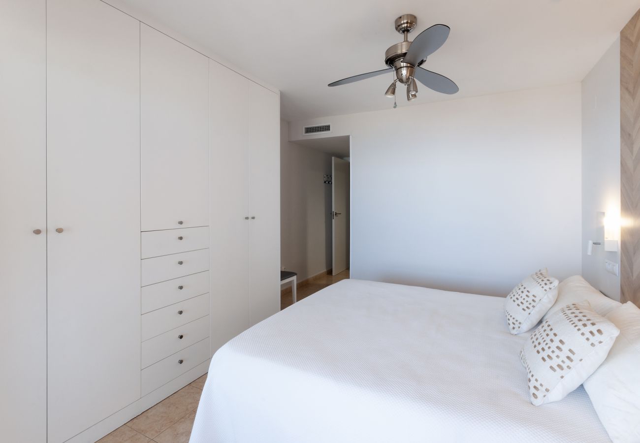 Apartamento en Playa de Gandía - 02. AG BERMUDAS 6H PREMIUM