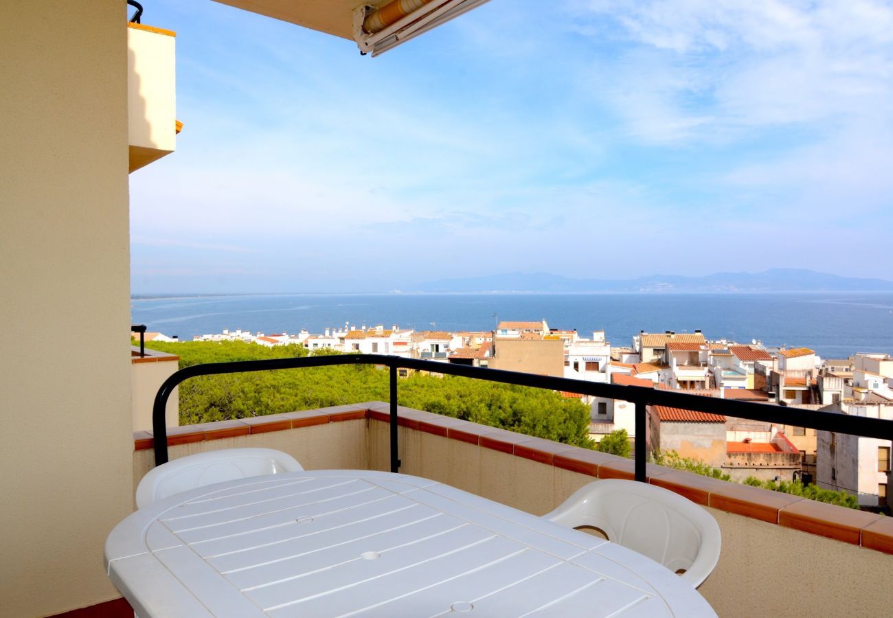 Apartamento en L'Escala - PUIG PADRO 10 1-1