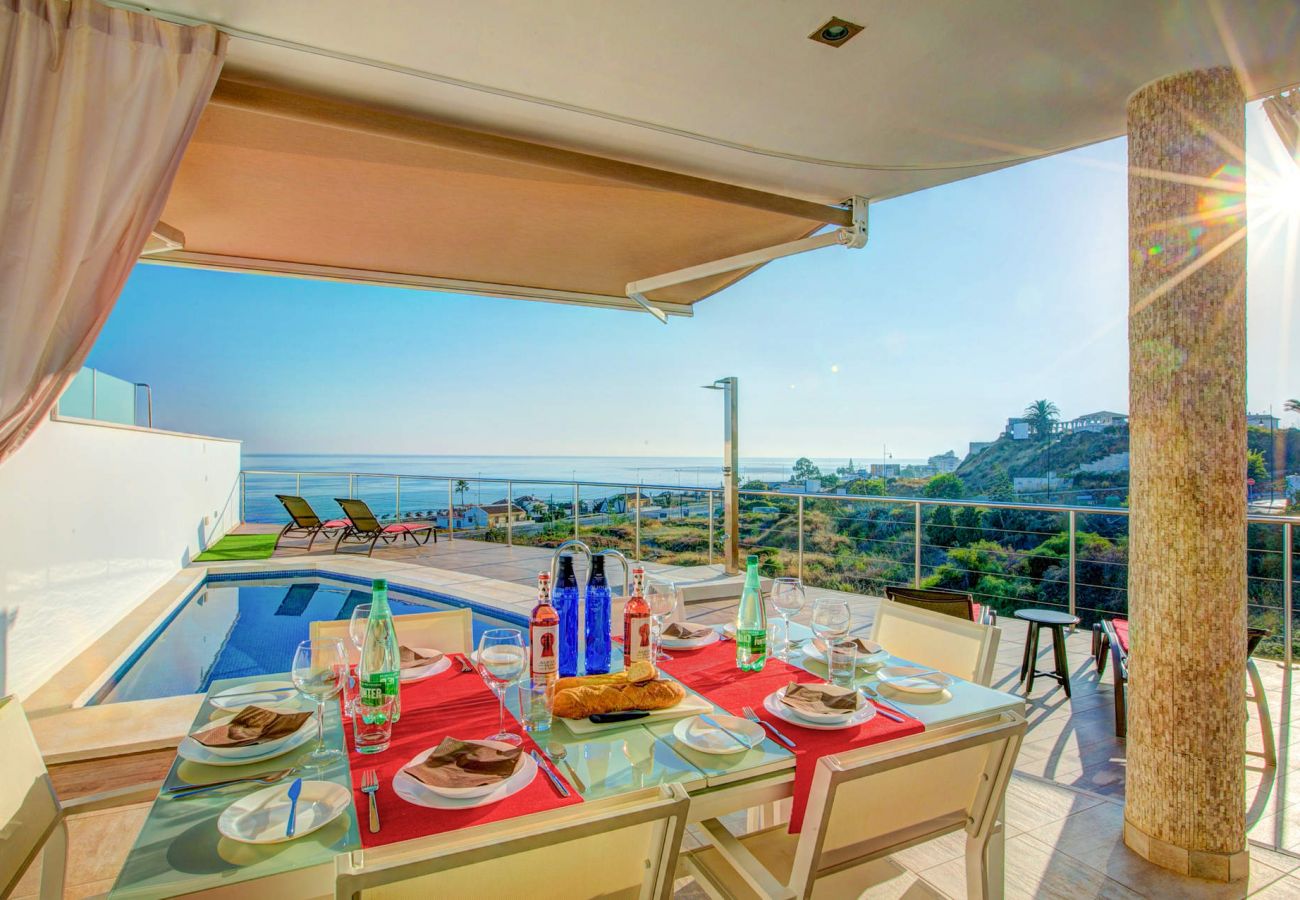 Villa en Torrox Costa - Villa Luisa Seaview 1 by Casasol