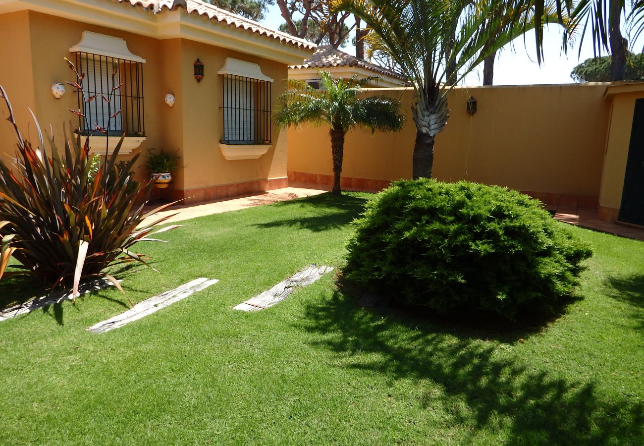 Chalet en Chiclana de la Frontera - R349 Chalet en Costa Sancti Petri