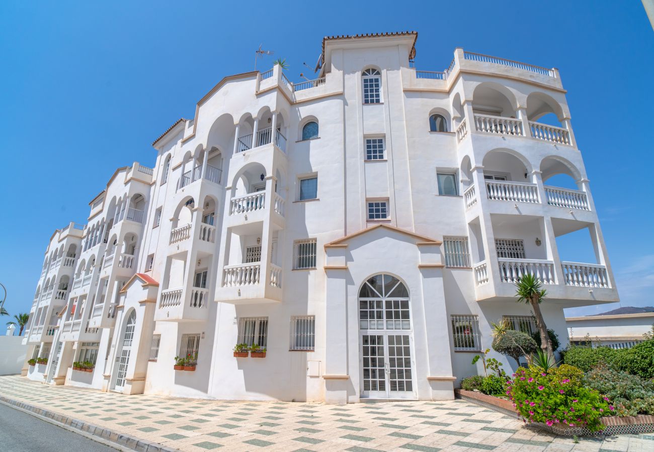 Apartamento en Nerja - Stella Maris Beachfront B by Casasol