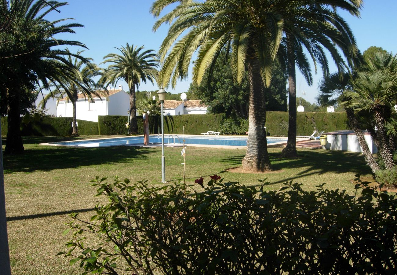 serviden, alquiler, la sella, deniaplaya.com, vacaciones rurales, hotel con encanto, senderismo, tenis, sakya, jardin albarda