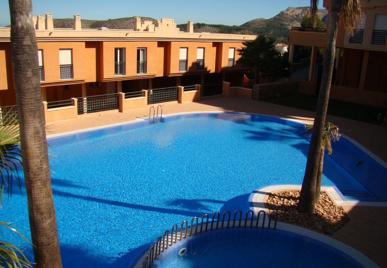 serviden, alquiler, la sella, deniaplaya.com, vacaciones rurales, hotel con encanto, senderismo, tenis, sakya, jardin albarda