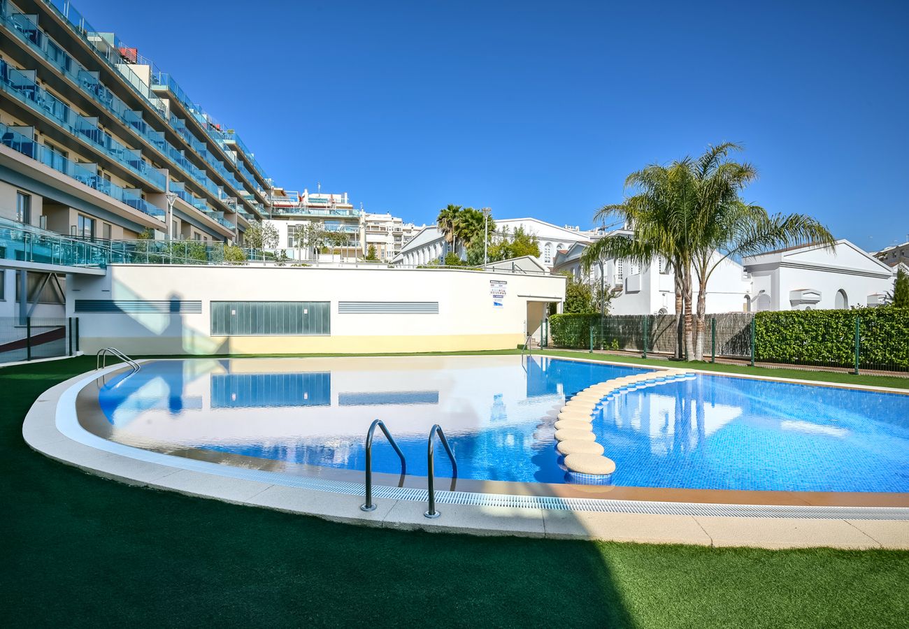 Apartamento en Calpe - Borumbot 8.3.25 Vista Piscina