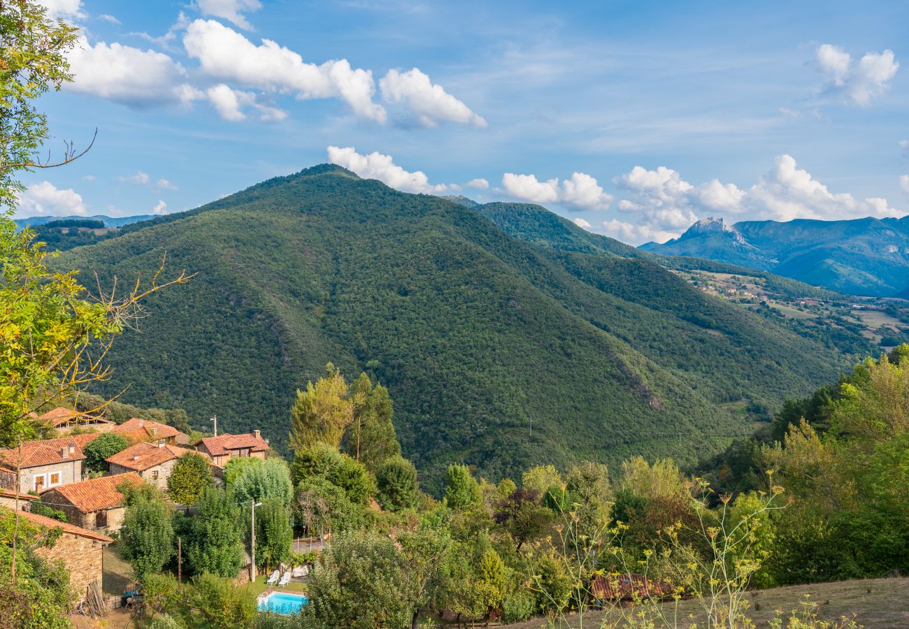 Villa en Cabezón de Liébana - Fidalsa Paradise Point