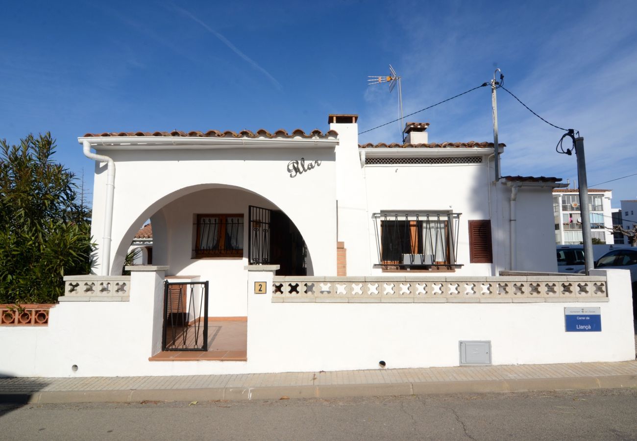 Casa en L'Escala - LLANÇA 2