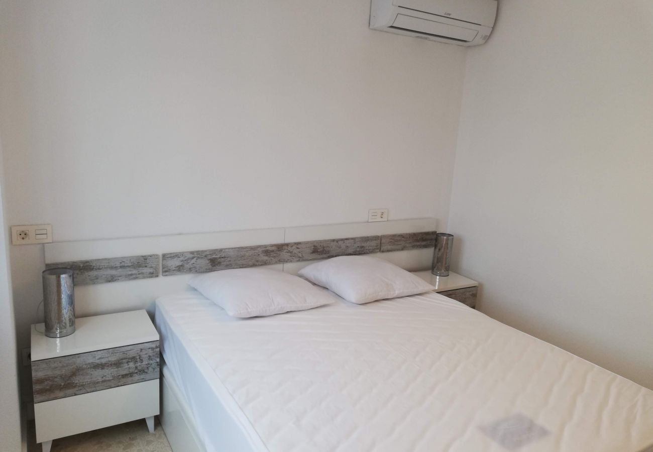 Apartamento en Playa de Gandía - 1.Parque VII esc.I 9º pta.17 (garaje 33)