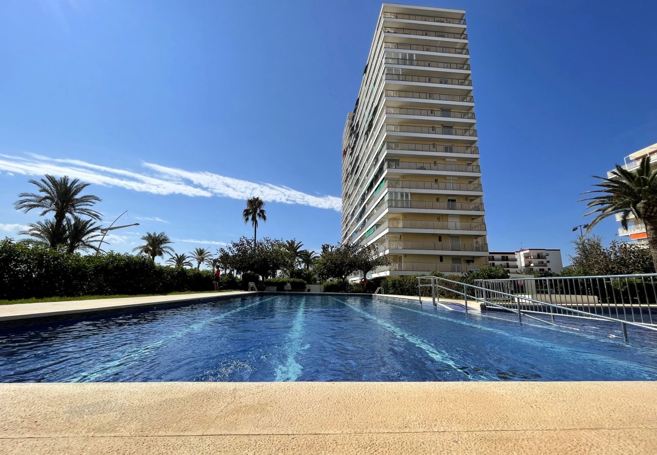 apartamento vacacional en peñiscola con piscina