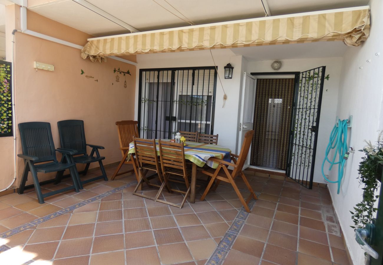 Casa adosada en Chiclana de la Frontera - R043 LA BALCONERA