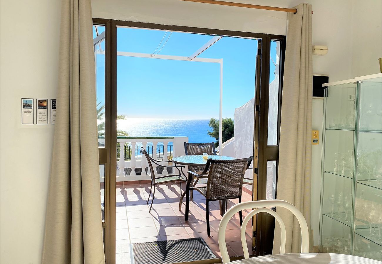 Apartamento en Nerja - Capistrano Playa 206 by Casasol