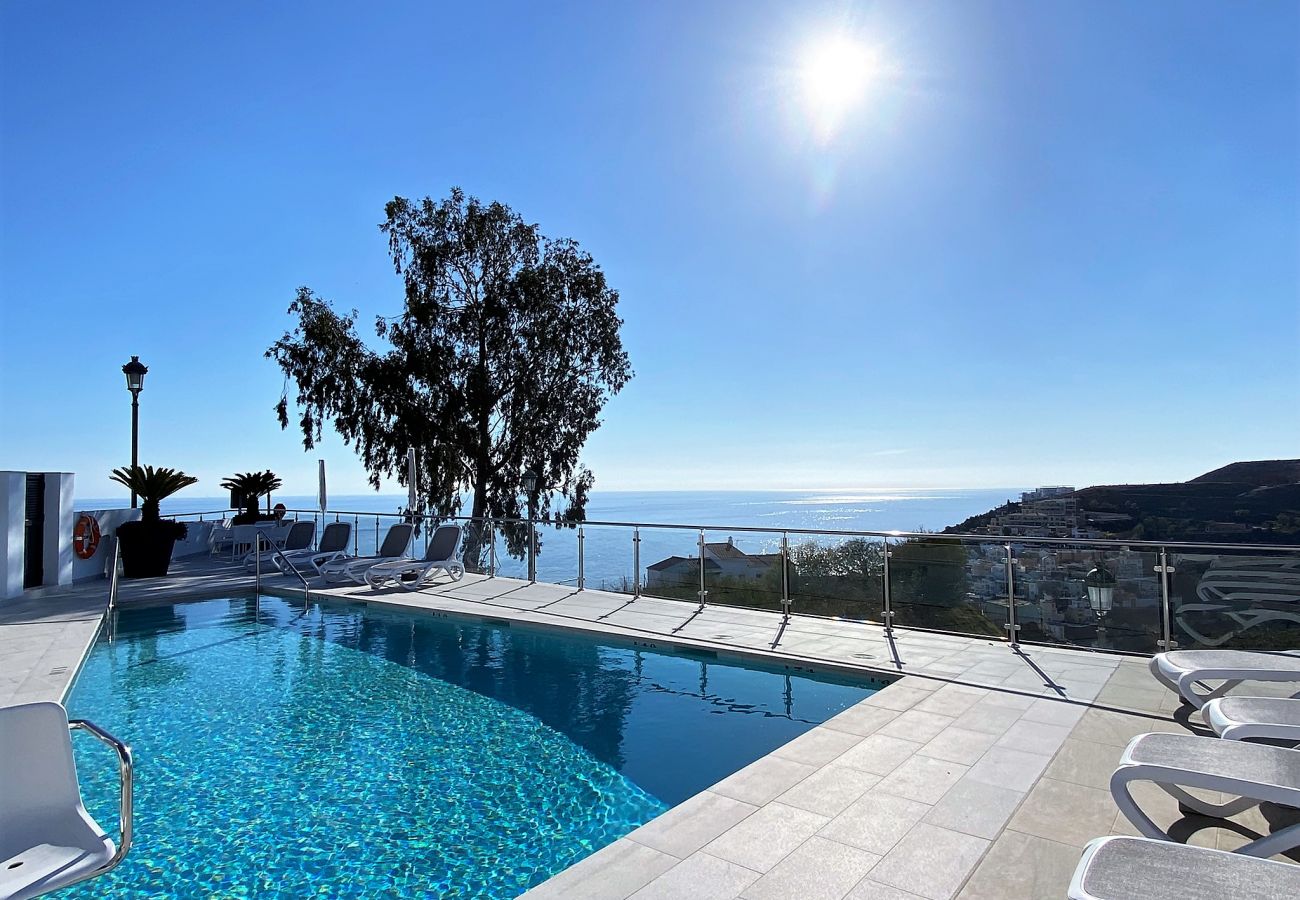 Apartamento en Nerja - Penthouse Balcon del Mar 124 by Casasol