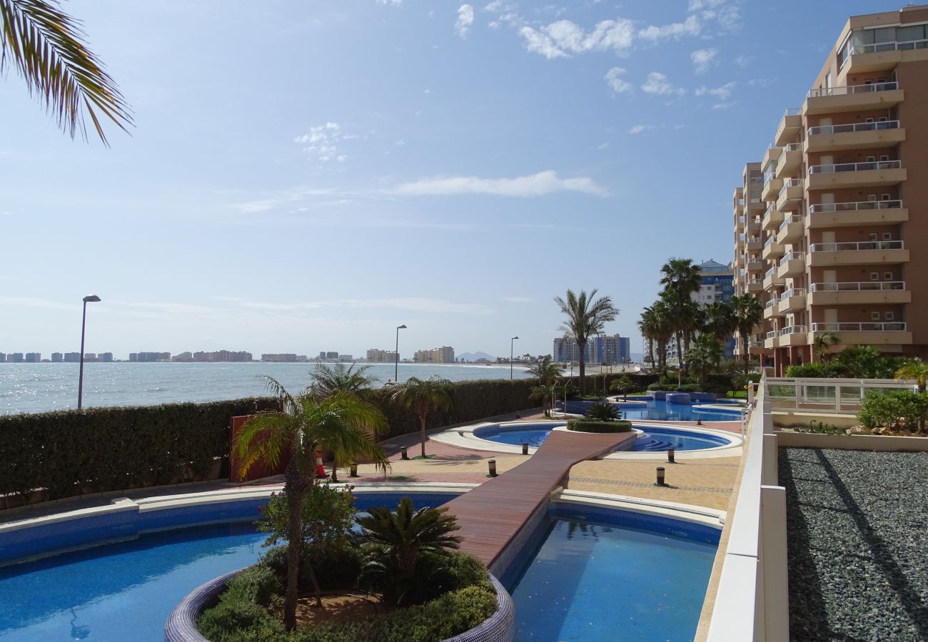 Apartamento en La Manga del Mar Menor - W/ P. Cormorán 4-2-8-6