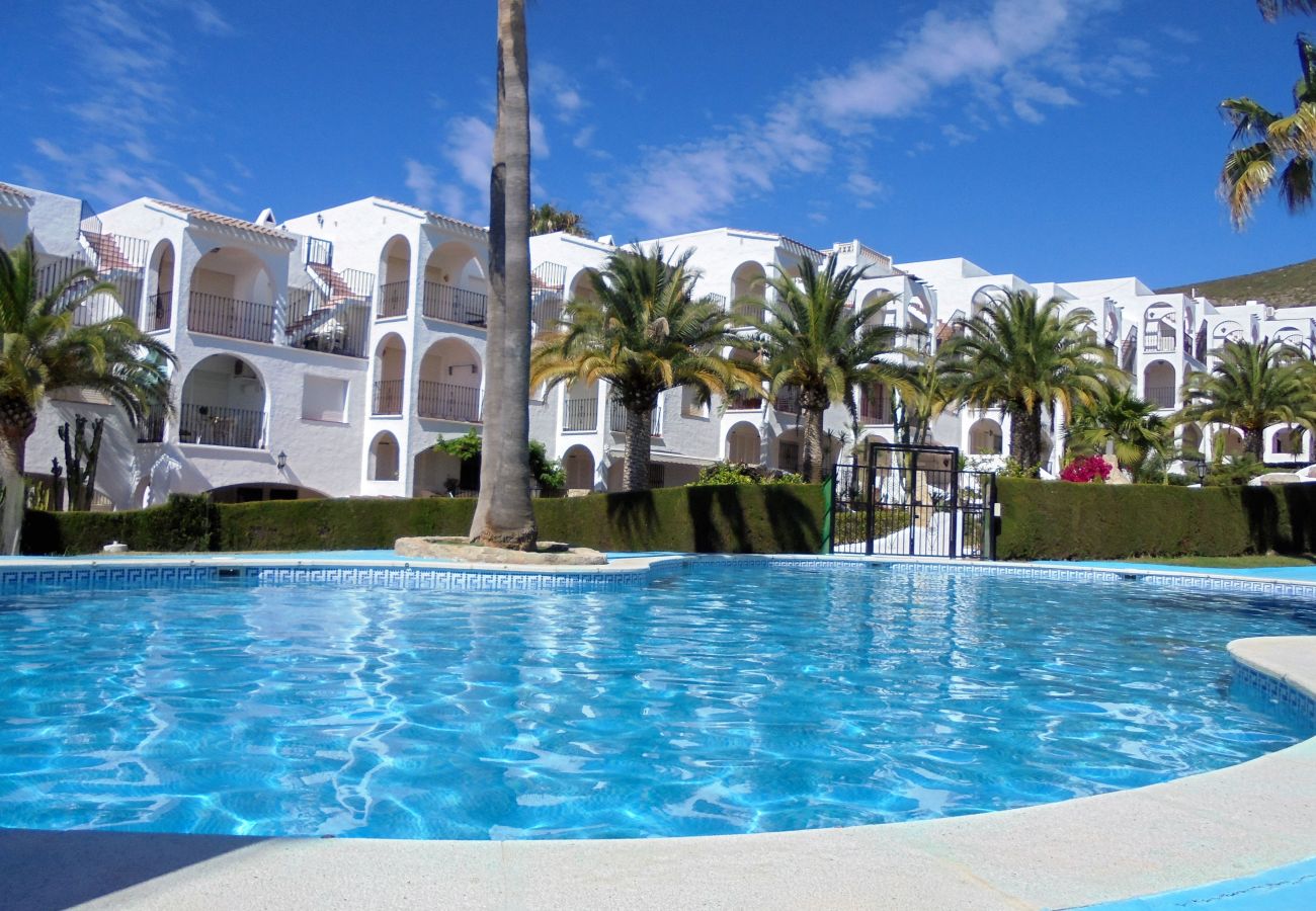 apartamento cala holidays literas con piscina en peñíscola