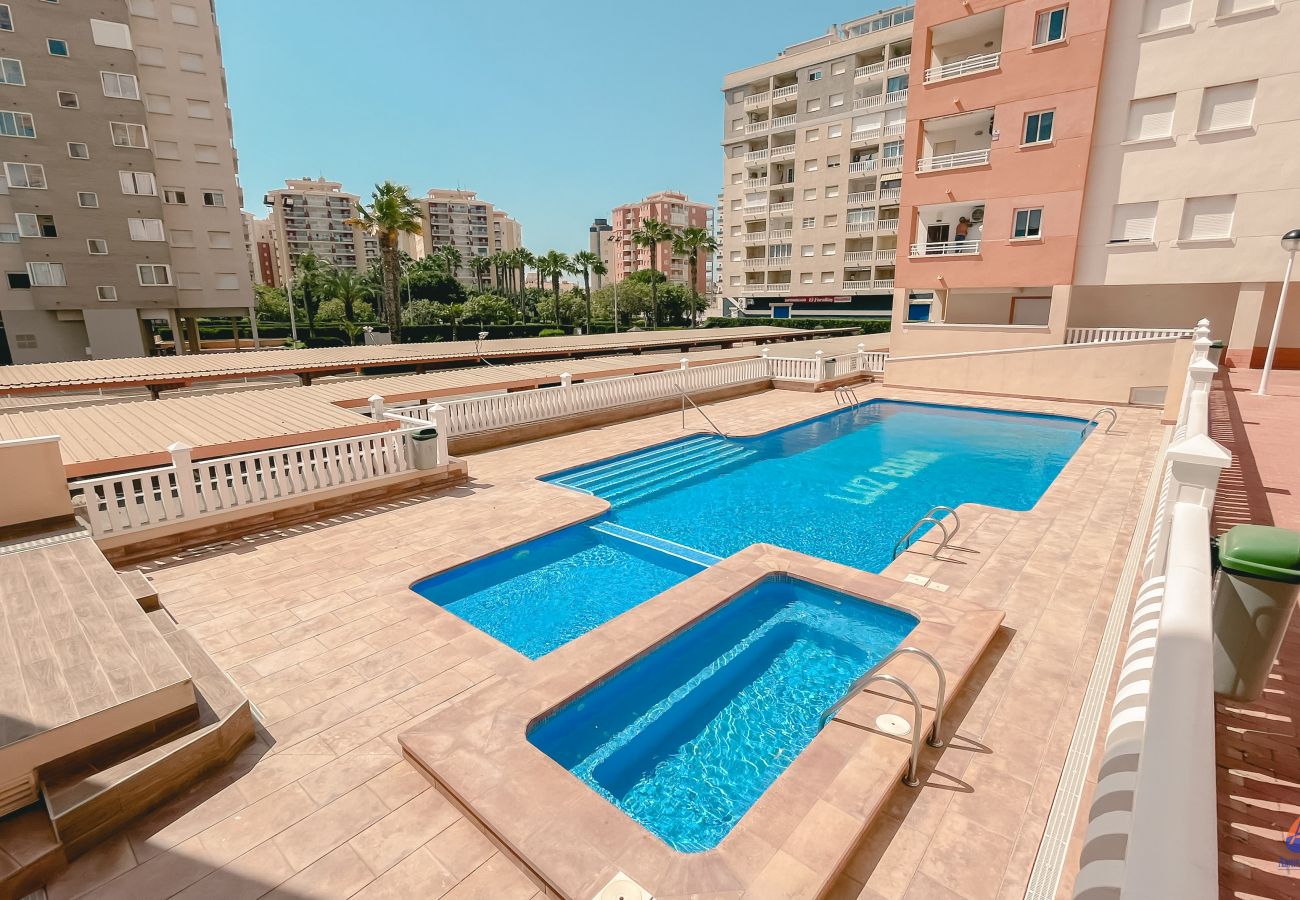 Apartamento en La Manga del Mar Menor - Luz Bahía 1-8º-3 Admer