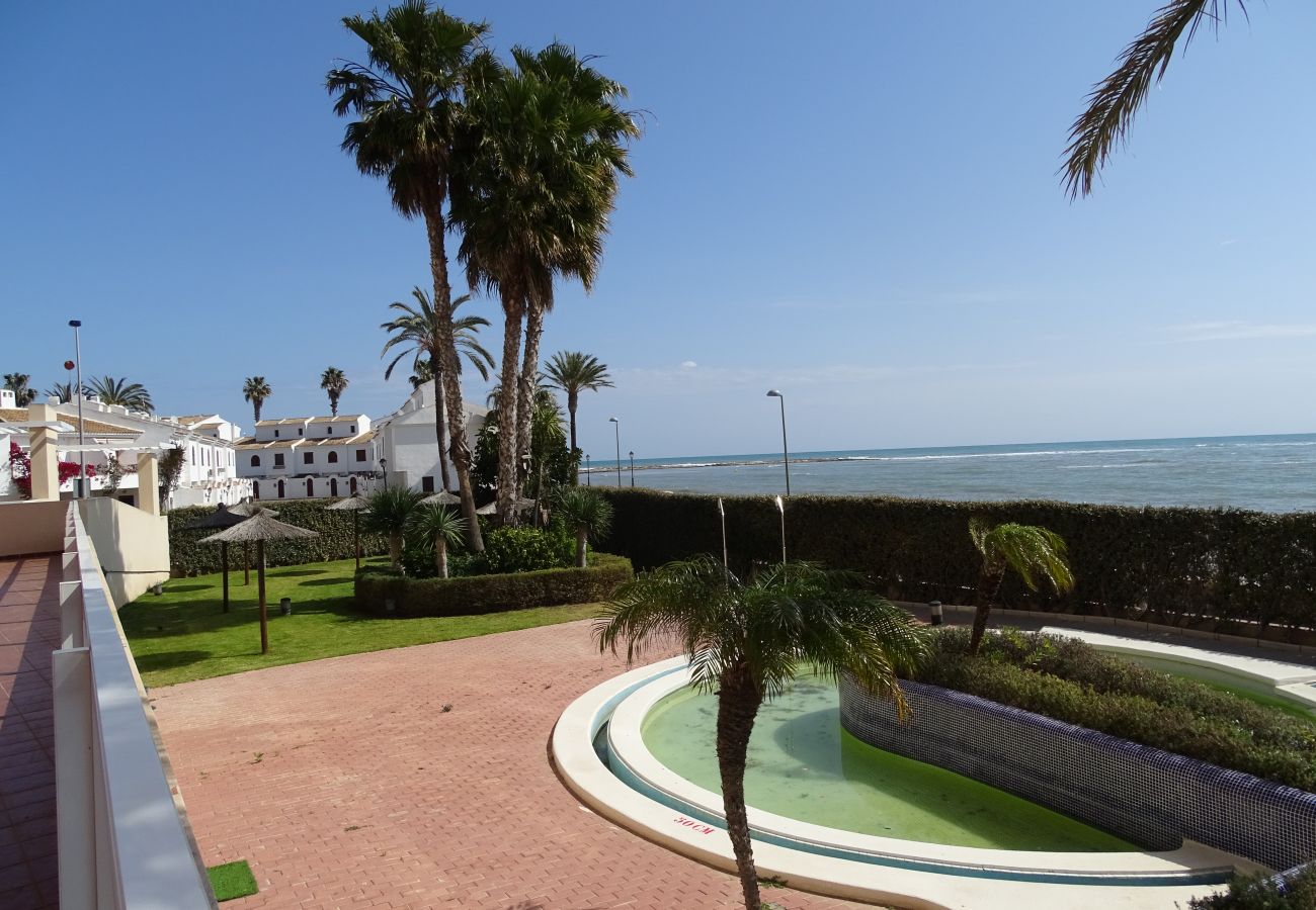 Apartamento en La Manga del Mar Menor - P.Cormorán 3-2-2-6 Admer