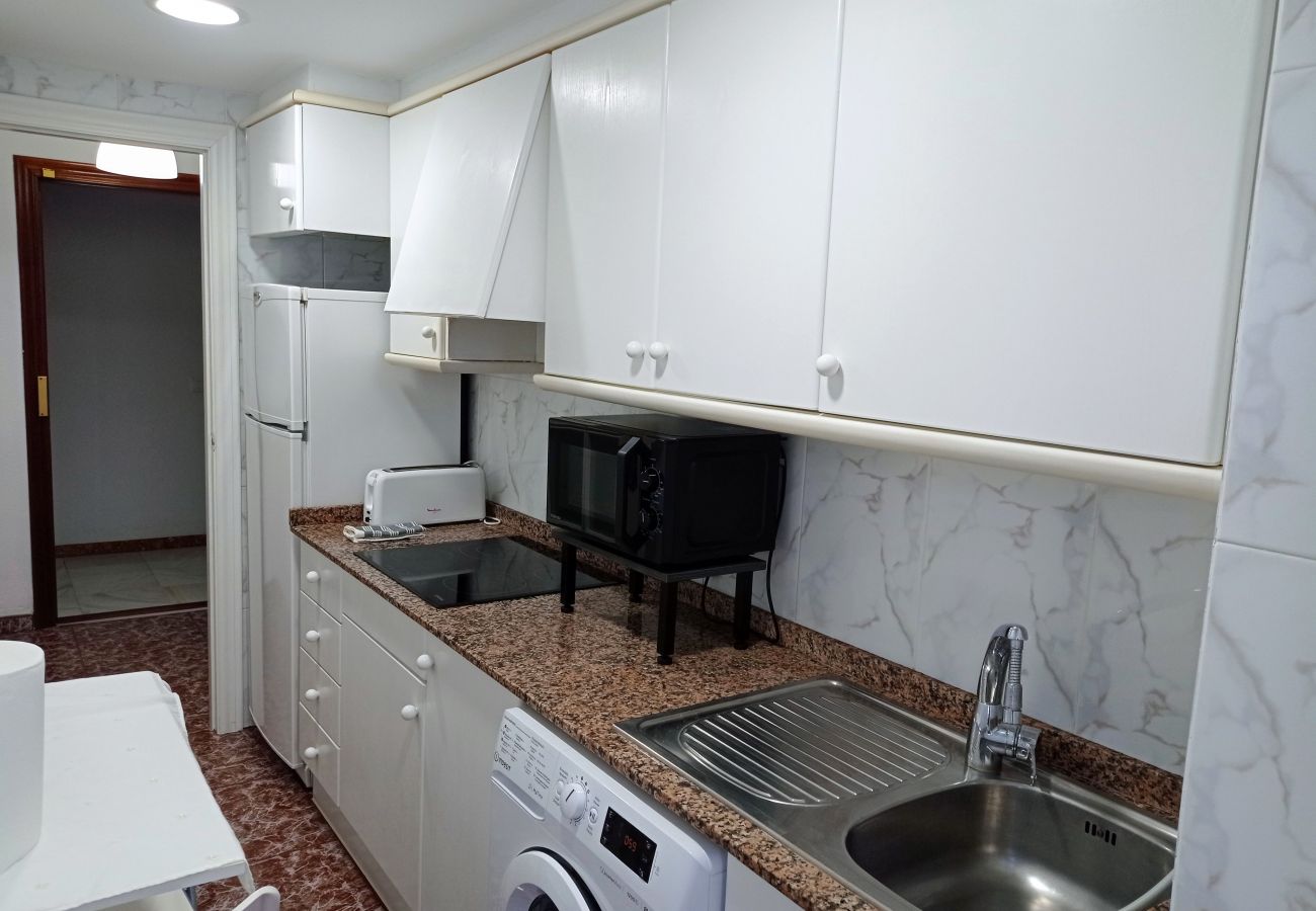 Apartamento en Playa de Gandía - 1.Tropicana Park esc.1  3º pta.18