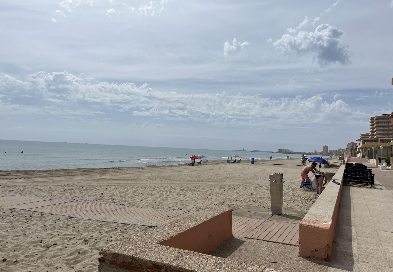 Apartamento en La Manga del Mar Menor - EUROVOSA