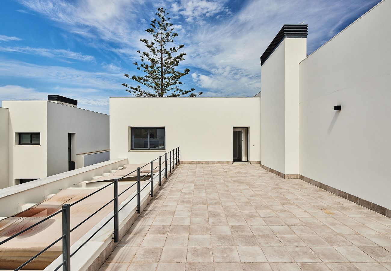 Villa en Chiclana de la Frontera - Villas del Pinar 1 R117