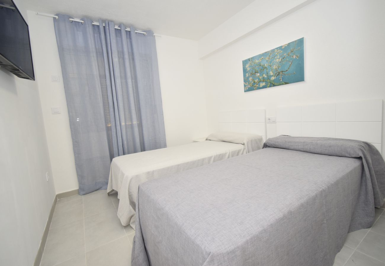 Apartamento en Benidorm - MARISCAL 4 4C