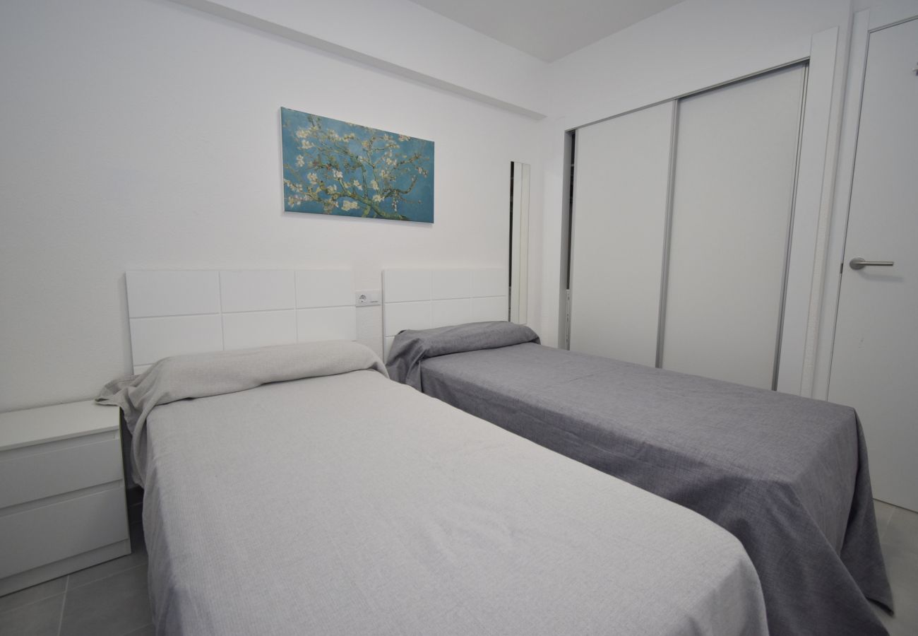 Apartamento en Benidorm - MARISCAL 4 4C