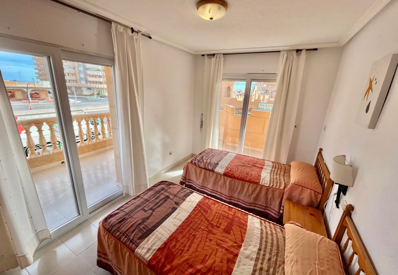 Apartamento en La Manga del Mar Menor - CASTILLO F3 - TS - 1B (G)