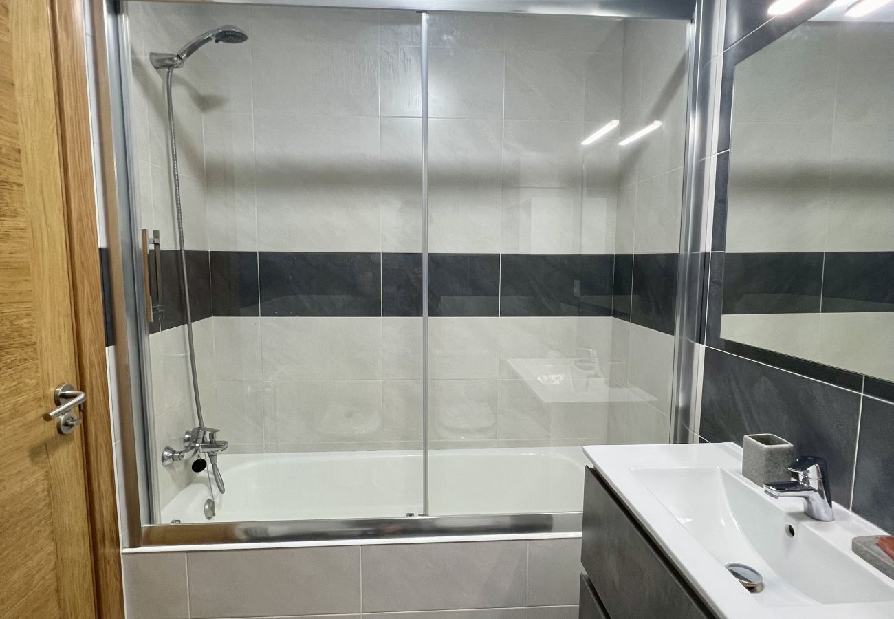 Apartamento en Ampuero - C17A01 Moderno apartamento 3 dormitorios