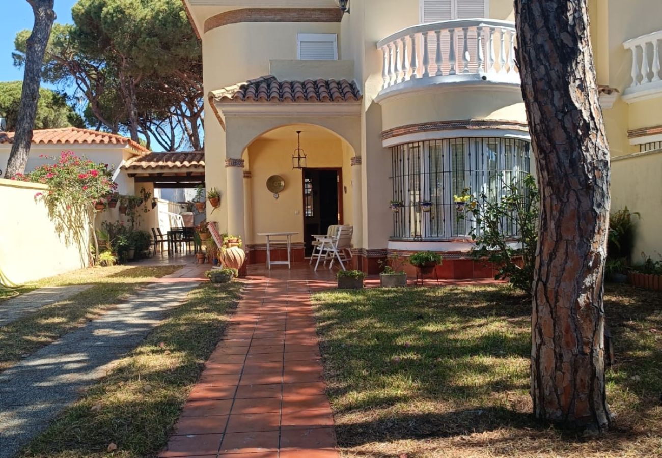 Chalet en Chiclana de la Frontera - R199  Chalet San Carlos