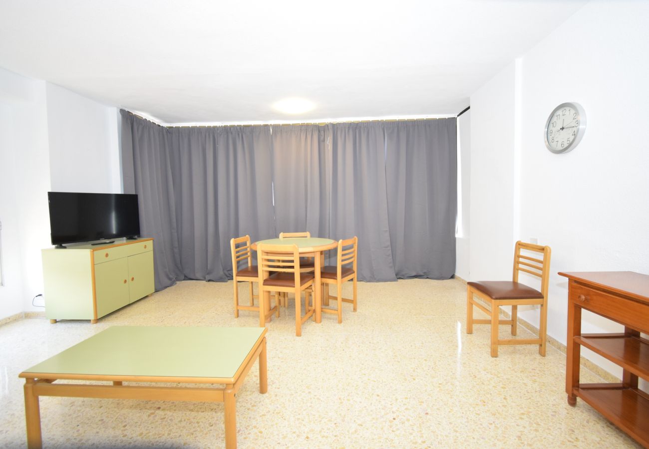 Apartamento en Benidorm - GIRASOL  4-8