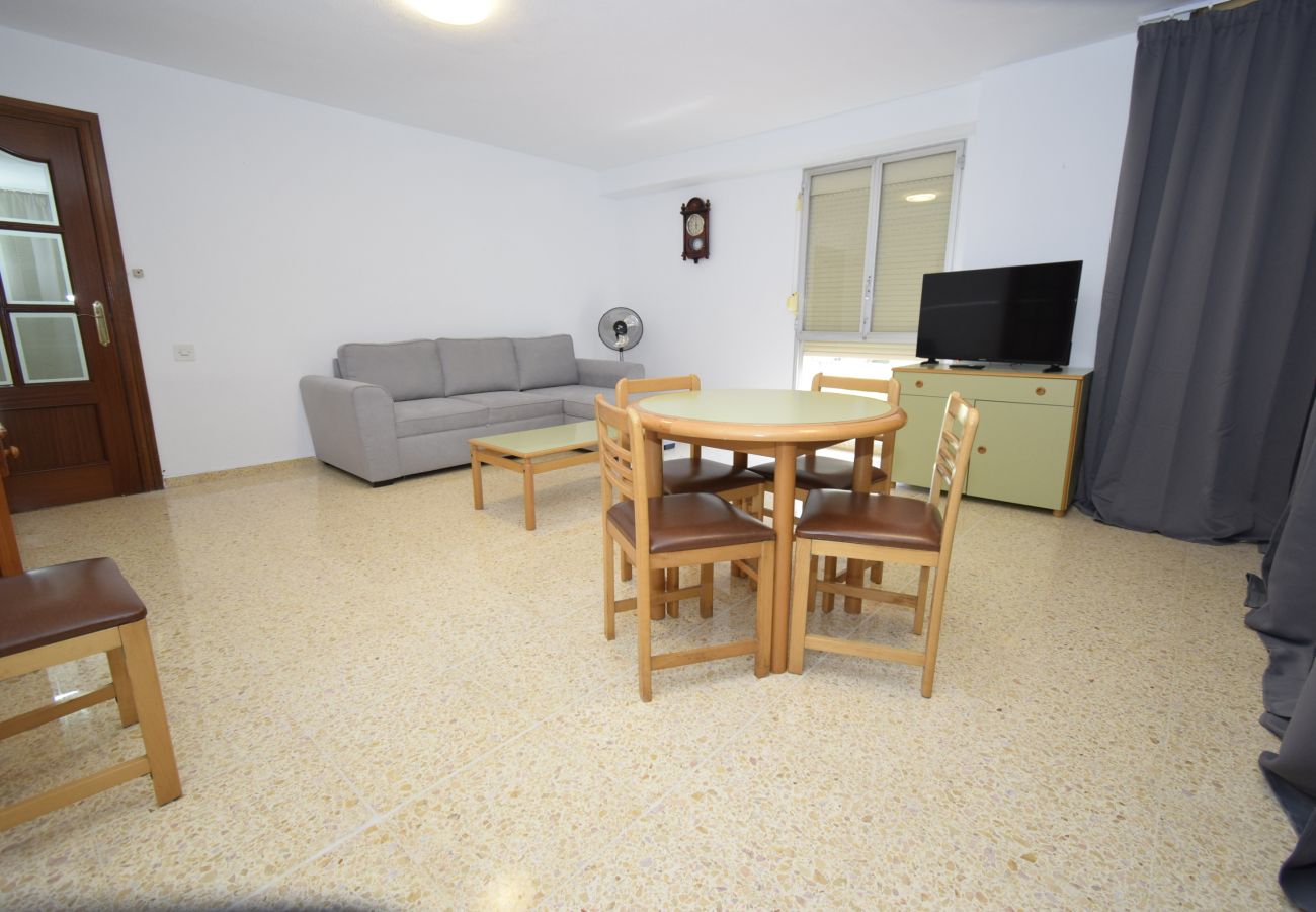 Apartamento en Benidorm - GIRASOL  4-8