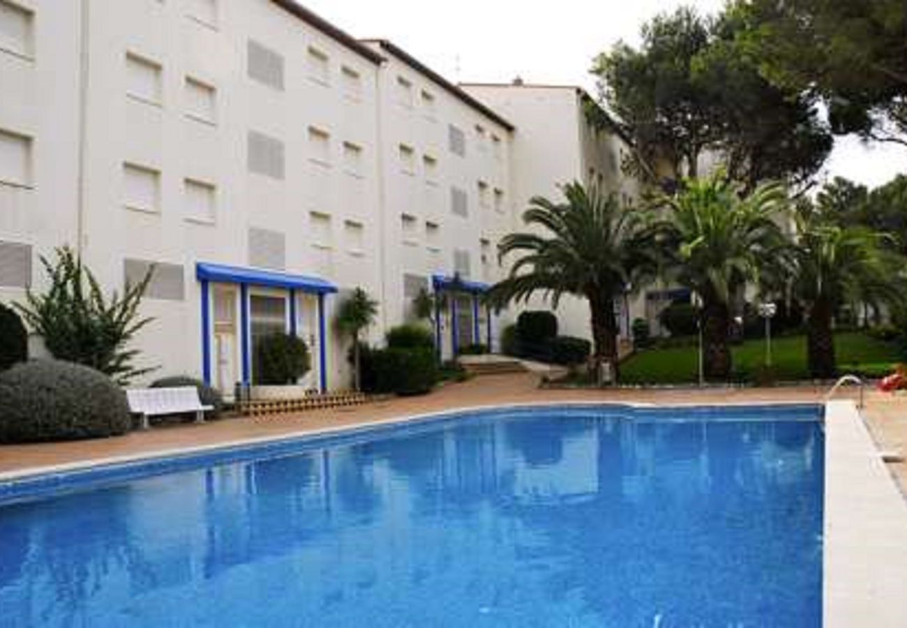 Apartment in L'Escala - MAGDA PARK J-2E