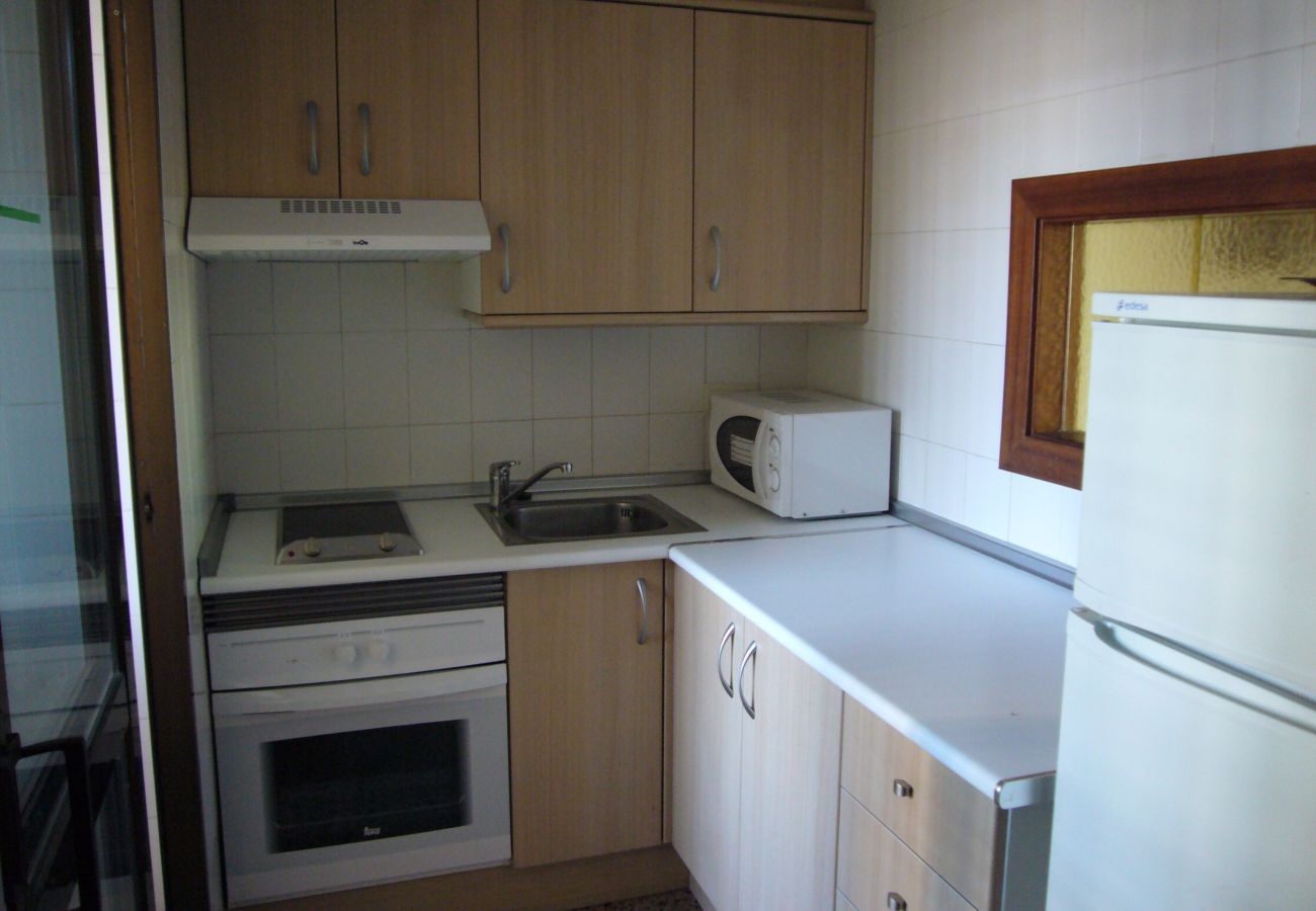 Apartment in Benidorm - FINLANDIA 10D