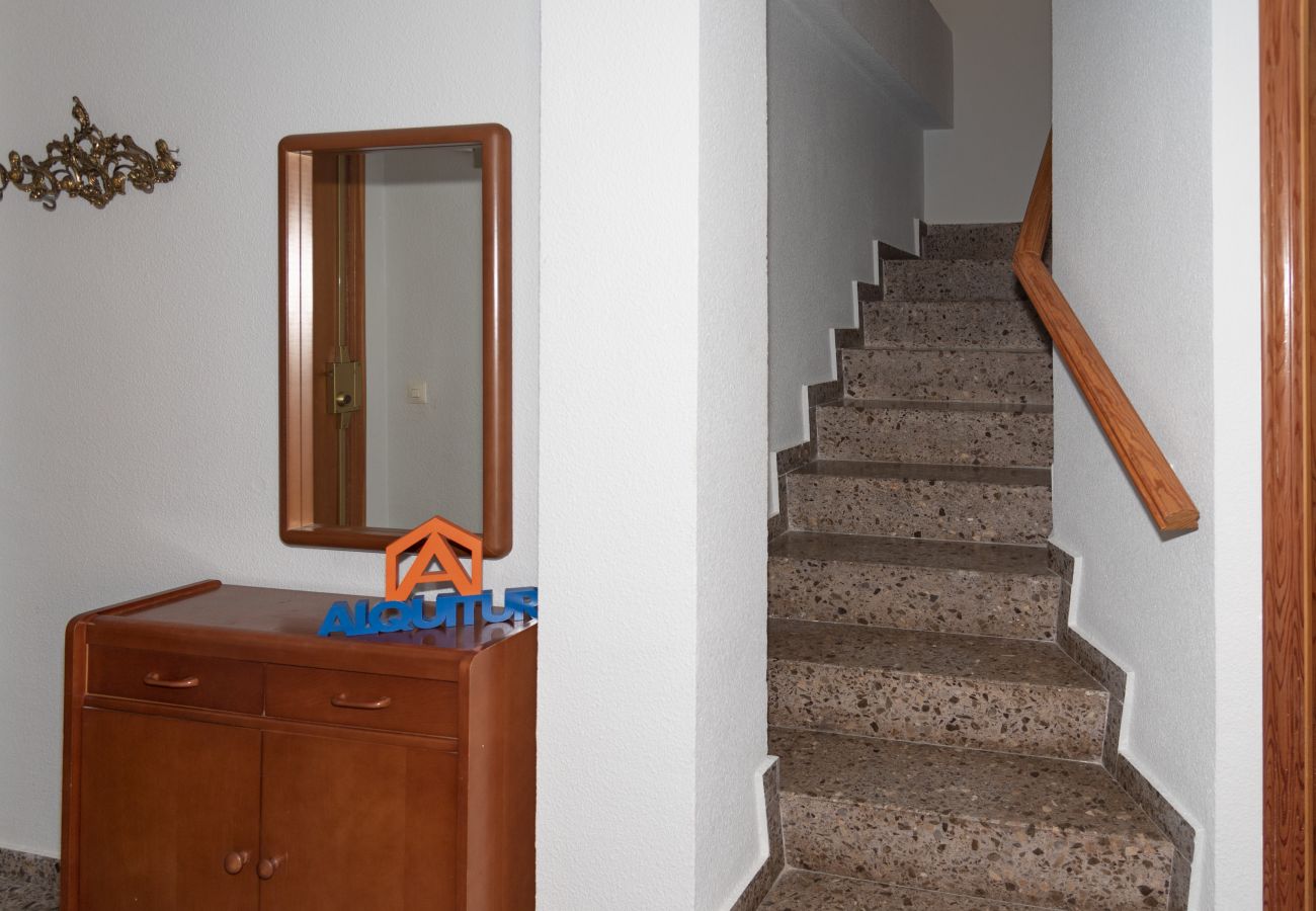 Apartment in Cullera - FERROBUS 1, BQ-1, ESC-1,18º-45 + PK 18 (Duplex)