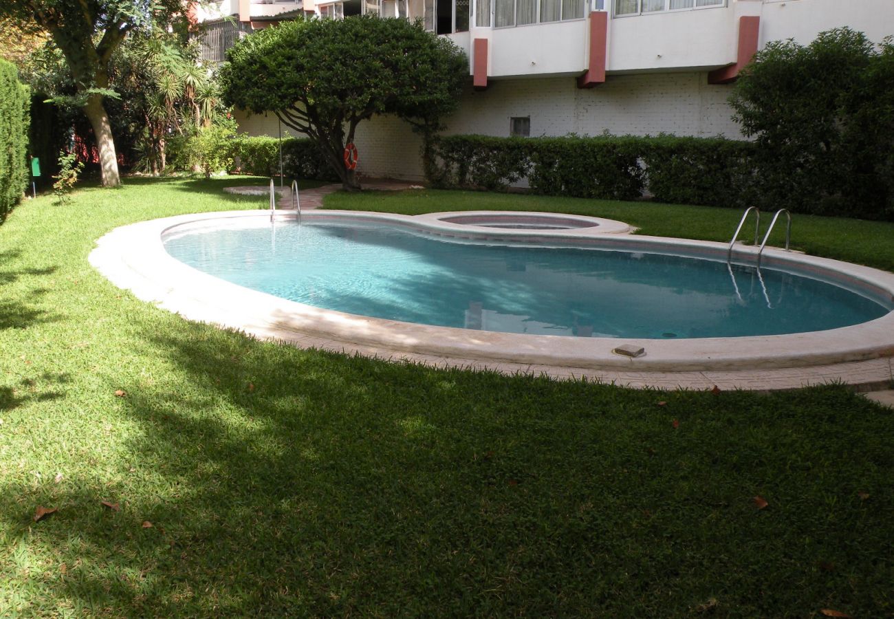 Apartment in Benidorm - GIJON 9B