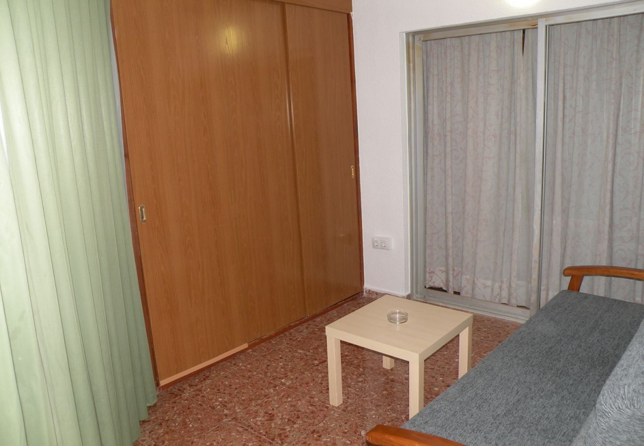 Apartment in Benidorm - GIJON 9B