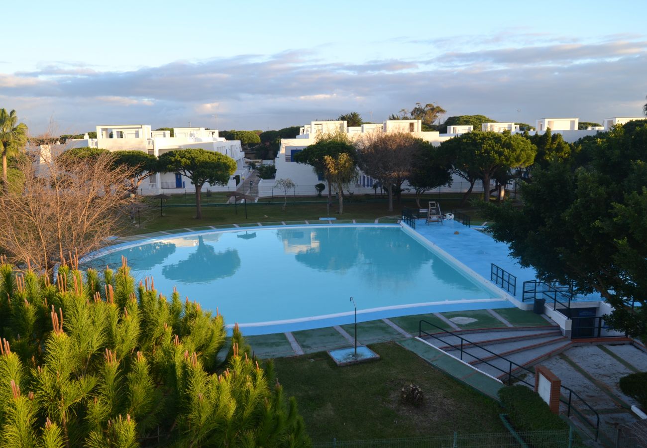 Apartment in Chiclana de la Frontera - R394 Apartamento La Almadraba 4