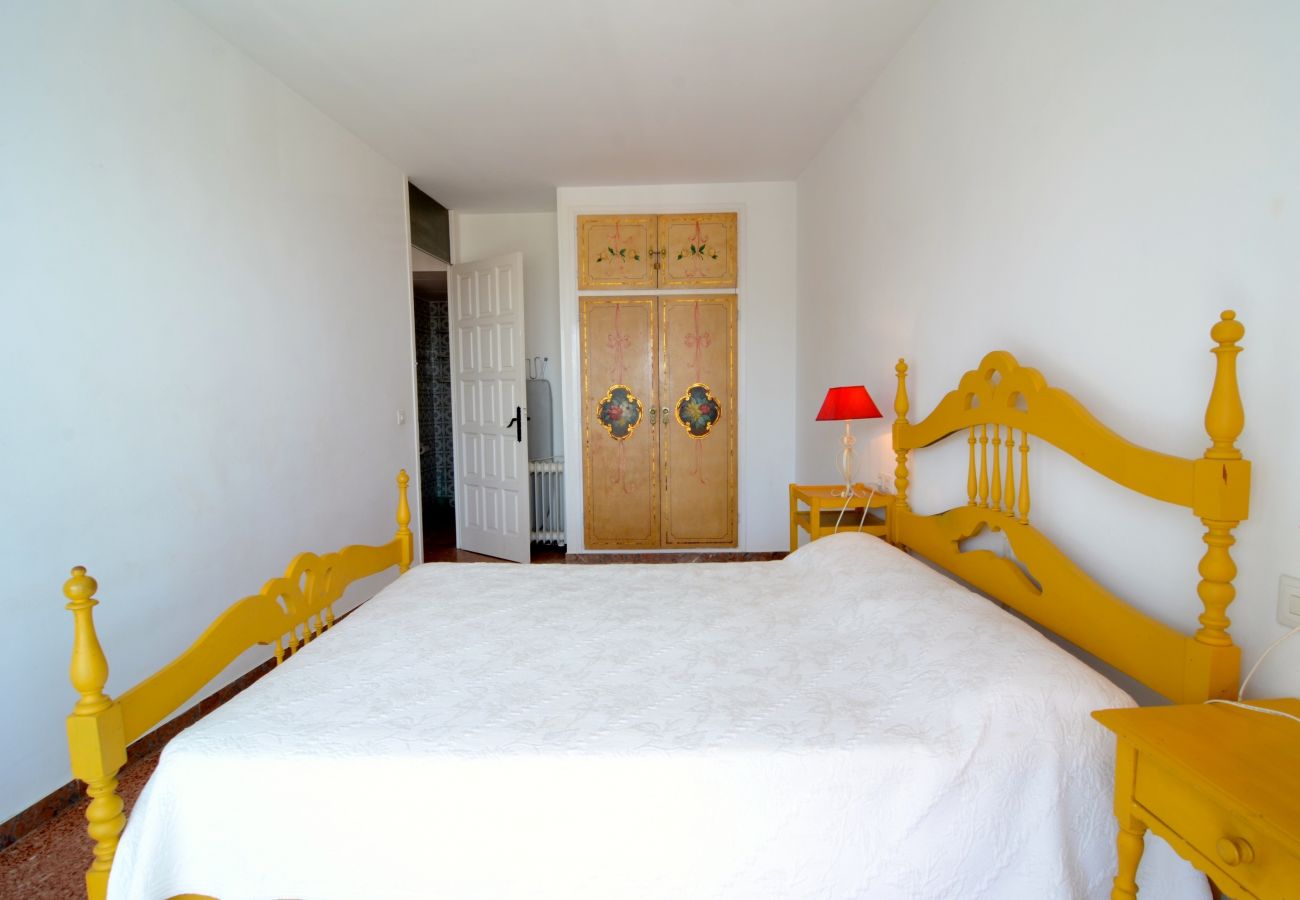 Apartment in Estartit - ROCAMAURA II  5-7