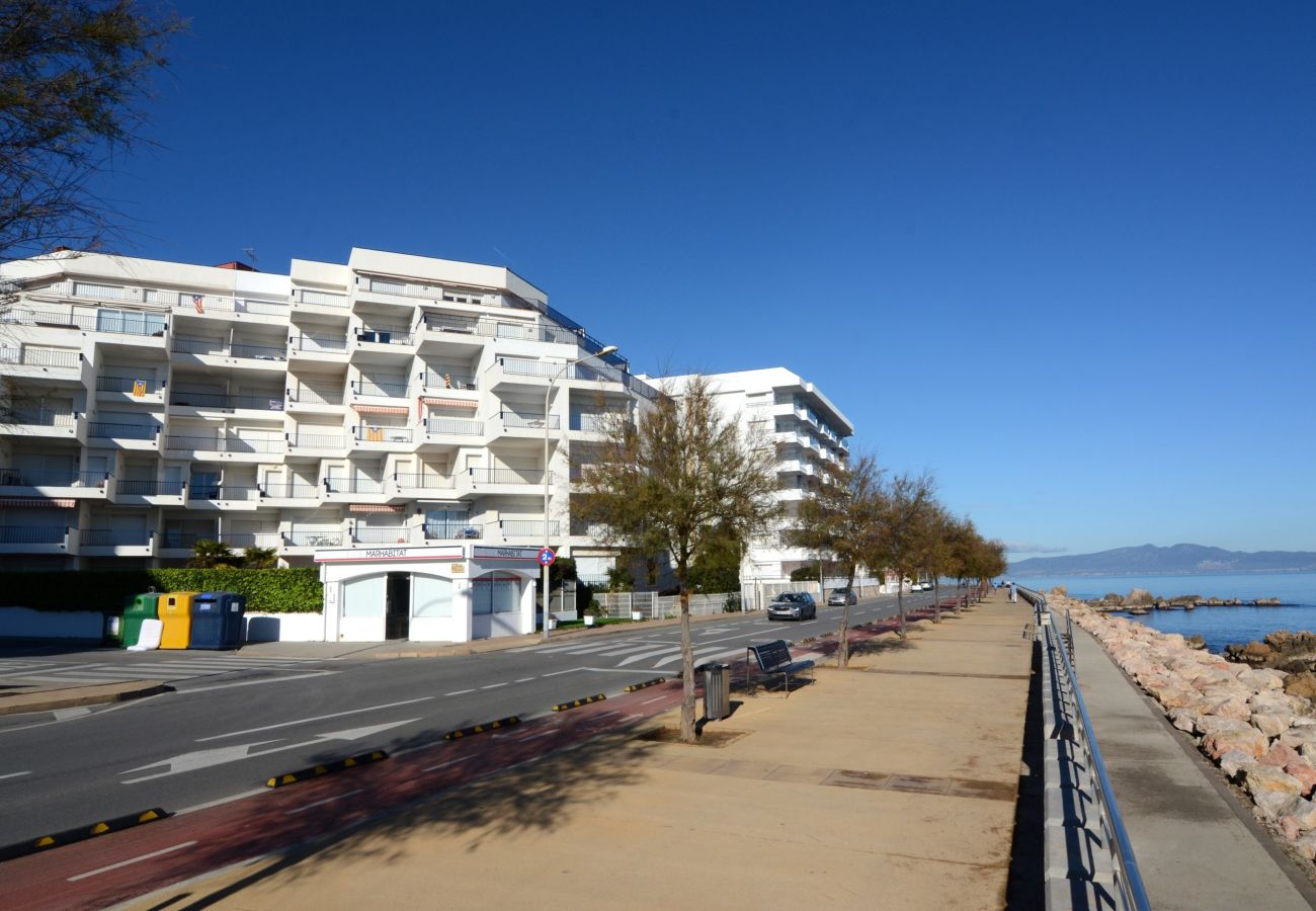 Apartment in L'Escala - PASSEIG DEL MAR 01