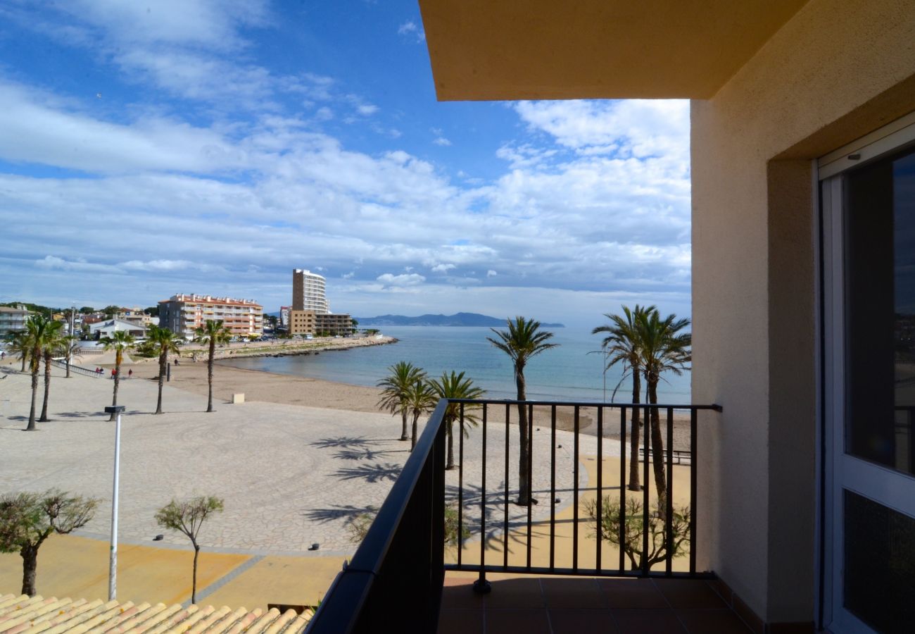 Apartment in L'Escala - RIELLS PLATJA 2-3