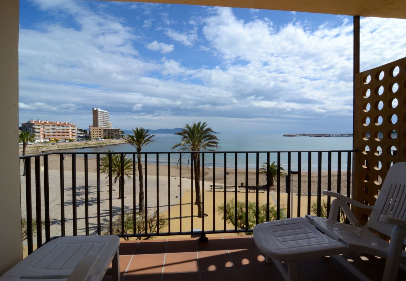 Apartment in L'Escala - RIELLS PLATJA 2-3