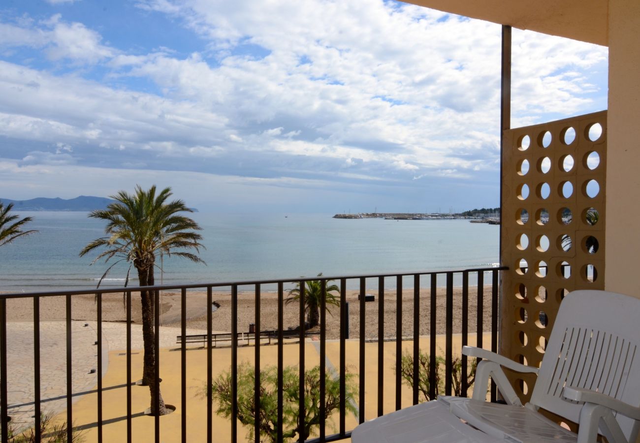 Apartment in L'Escala - RIELLS PLATJA 2-3