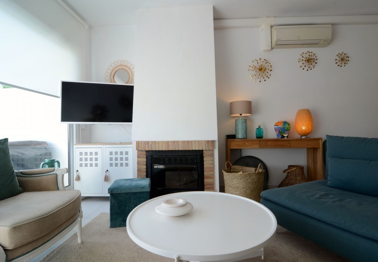 Apartment in L'Escala - CARAVEL.LES B 303