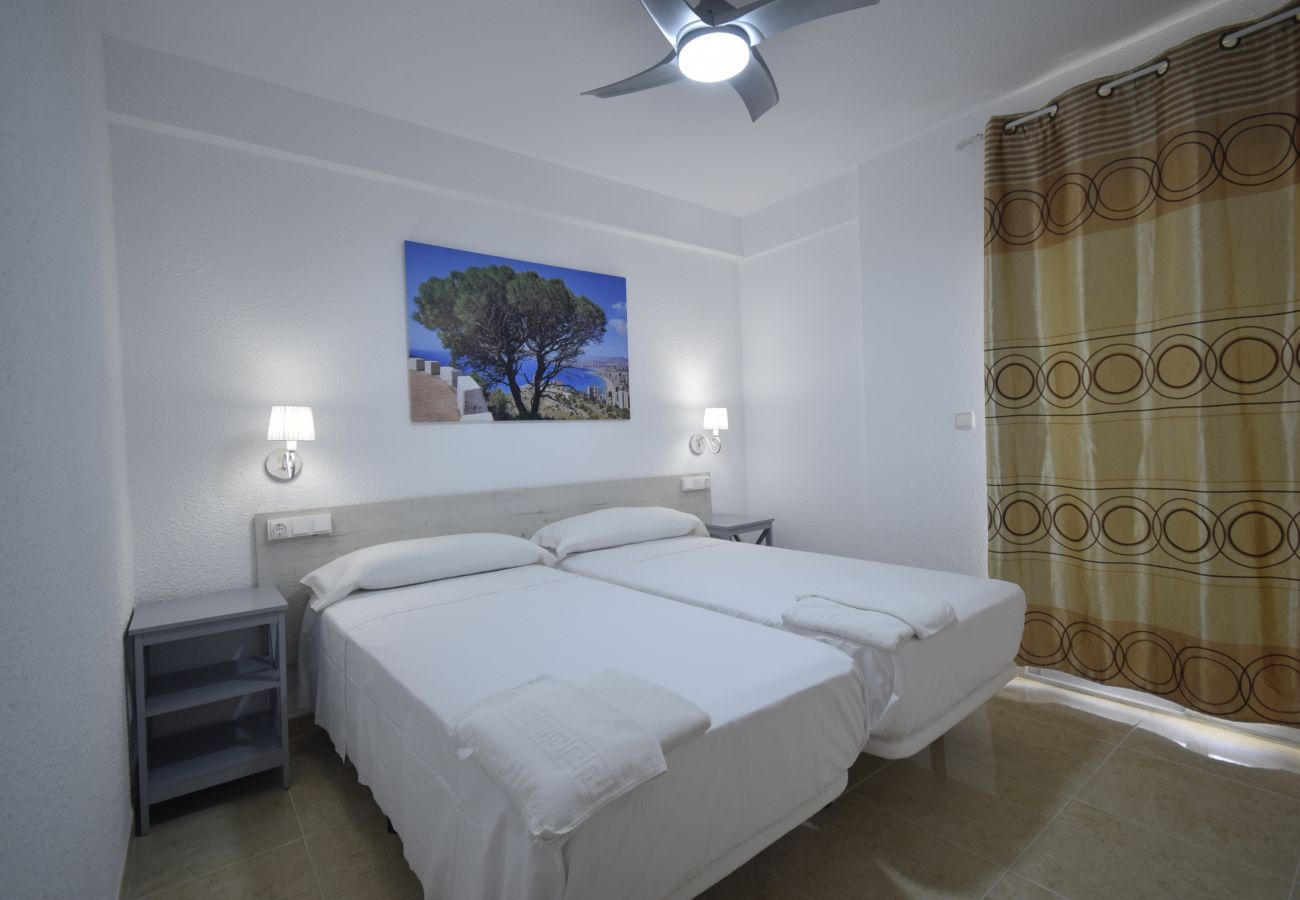 Apartment in Benidorm - MAR Y VENT 2D