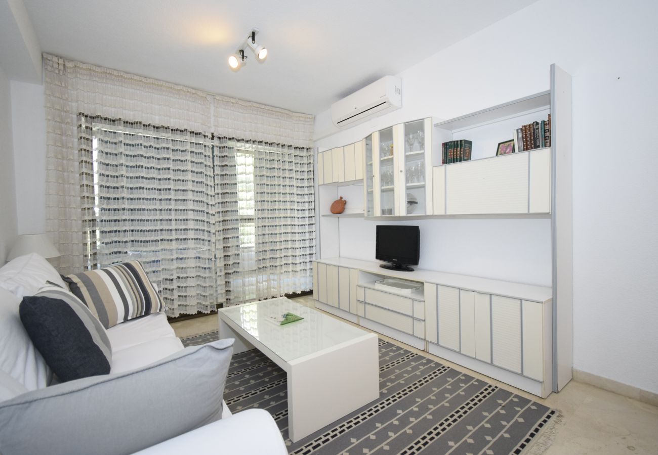 Apartment in Benidorm - GEMELOS 4 3C1