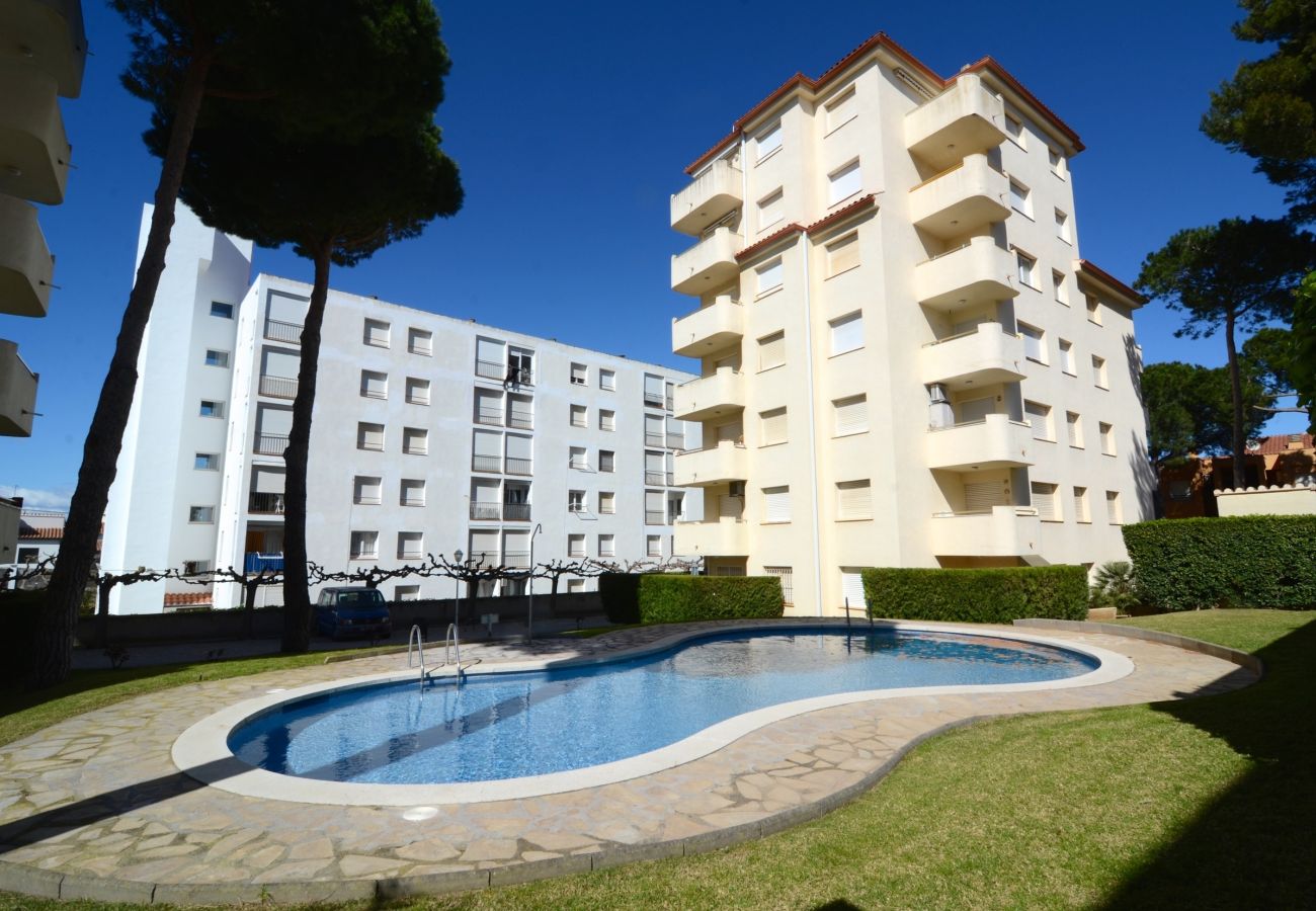 Apartment in L'Escala - SAN ENRIQUE B 2-2