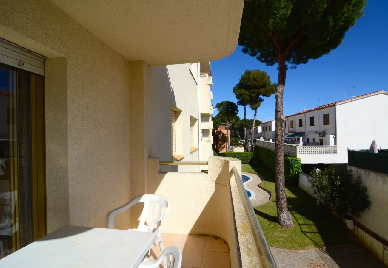 Apartment in L'Escala - SAN ENRIQUE B 2-2