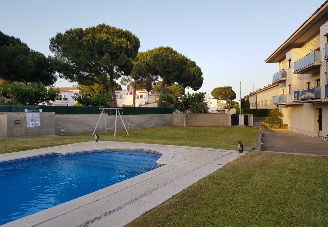 Apartment in L'Escala - EMILIA MAR 1-4